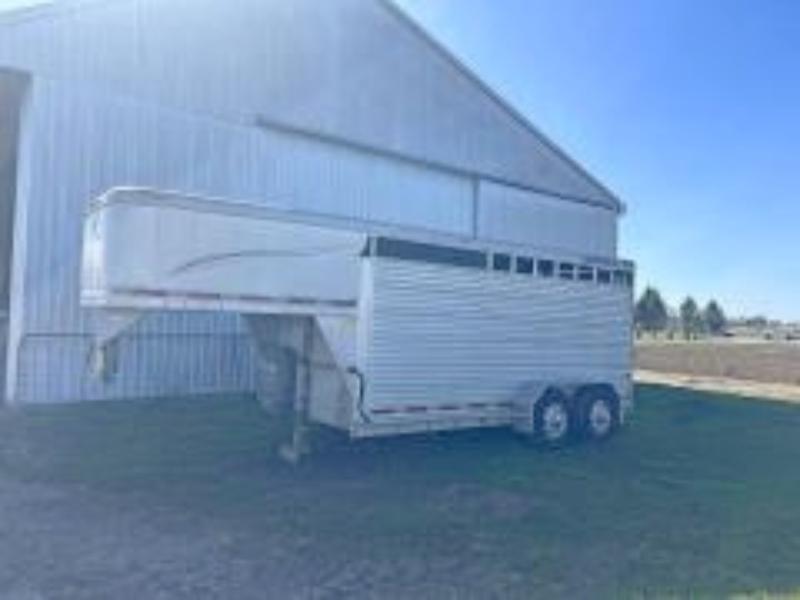 1995 Featherlite Livestock Trailer - 16'x6'x7' - Sells Certified (See Pics)