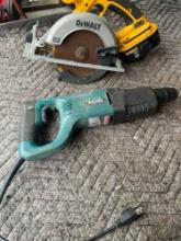 Makita 2455 tool turned on and untested Dewalt saw with battery no charger