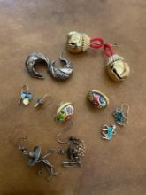 Assorted earrings. 6 pairs