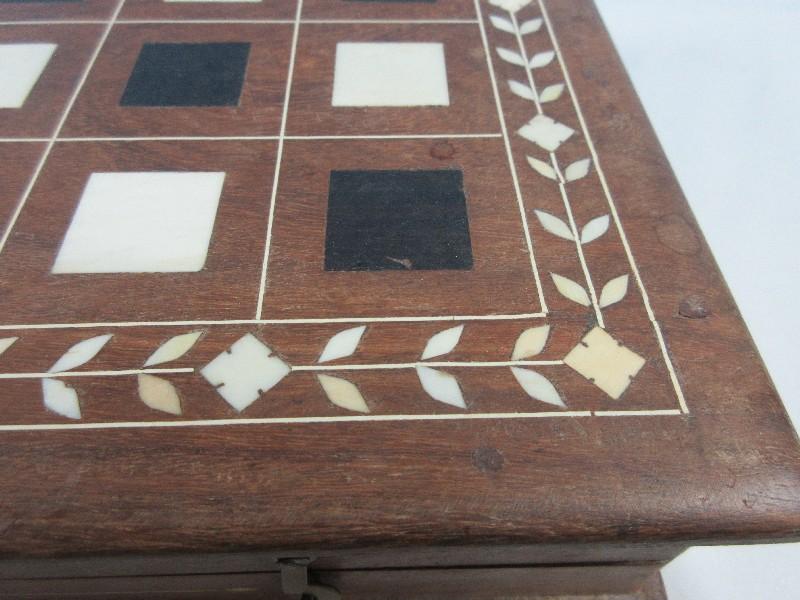 Beautiful Marquetry Inlay Chess/Checker Folding Board w/Storage Space + Chess Pieces
