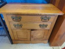 Antique Victorian Oak Small Chest Commode Washstand Farmhouse Cabinet, Has Some Minor Scratches and