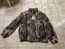 (LR) DRAKE CLOTHING COMPANY NON TYPICAL WINDPROOF SILENCER FLEECE COAT - MOSSY OAK COUNTRY, SIZE XL.