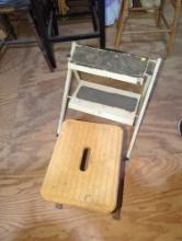 (GAR) LOT OF 2 ASSORTED STYLES OF STEP STOOLS, VINTAGE METAL TWO-STEP FOLDING STEP STOOL AND VINTAGE