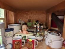 (GAR) 1 lot of various items including ceramic bowls, animal figurines, 2 owl mugs, etc All items
