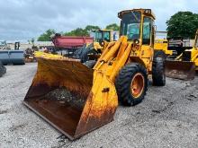 JOHN DEERE 444C RUBBER TIRED LOADER SN:403089 powered by John Deere diesel engine, equipped with