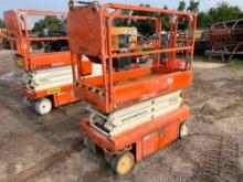 2017 SNORKEL S3219E SCISSOR LIFT SN:S3219E-04-170603830 electric powered, equipped with 19ft.