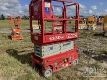 2016 MEC 1330SE SCISSOR LIFT SN:16300154 electric powered, equipped with 13ft. Platform height,