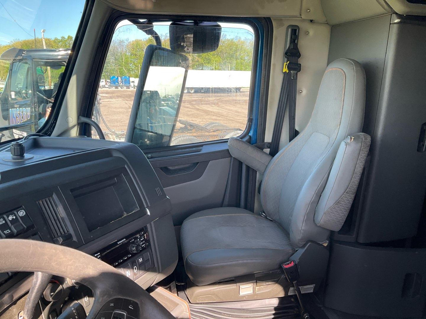 2019 VOLVO VNL64T760 Serial Number: 4V4NC9EHXKN221440