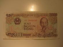 Foreign Currency: Vietnam 2,000 Dong