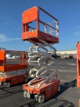 2015 SNORKEL SCISSOR LIFT MODEL S3219E ANSI, ELECTRIC, APPROX MAX PLATFORM HEIGHT 19FT, BUILT IN