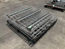 PALLET OF WIRE GRATES FOR PALLET RACKING