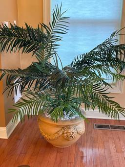 Composite Pot with Artificial Fern