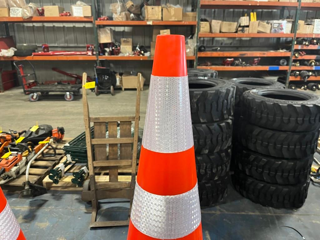 20 Safety Cones