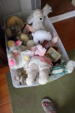 BOX LOT OF TOYS INCLUDING CABBAGE PATCH DOLLS TEDDY BEARS DONALD DUCK STUFF