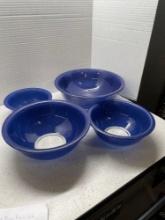 Pyrex blue glass mixing bowl set