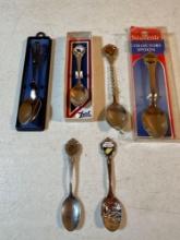 6 Souvenir Collectors Spoons