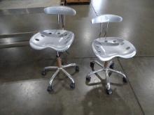SILVER CONTEMPORARY ADJUSTABLE HEIGHT SWIVEL PLASTIC TASK CHAIR (X2)