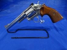 SMITH & WESSON .357 MAGNUM REVOLVER 6 SHOT MOD: 66-2 S/N: 6889X