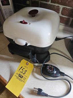 Black and Decker Electric Skillet and Hamilton Beach Air Fryer
