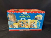 Fisher Price Family Playhouse - Sealed