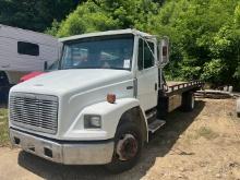 Freightliner rollback runs and drives operates