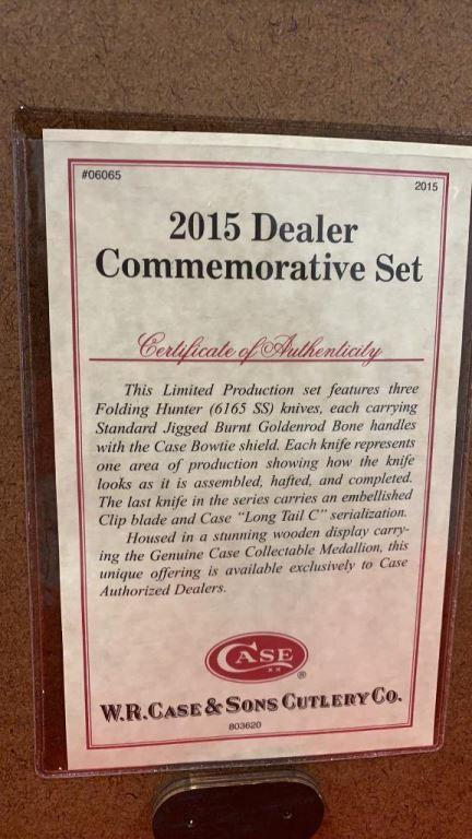 2015 Case Dealer Commemorative Set in Glass Case